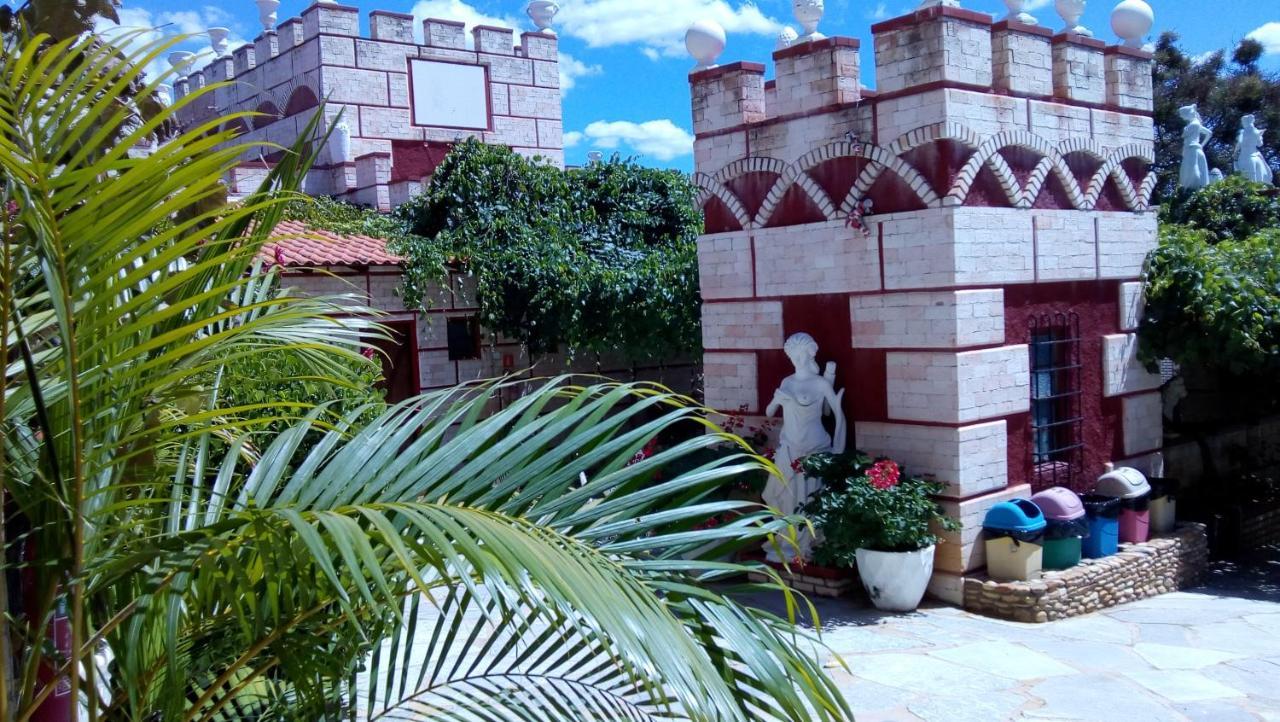 Pousada Al Castello Di Giulietta E Romeo Pirenópolis Eksteriør billede